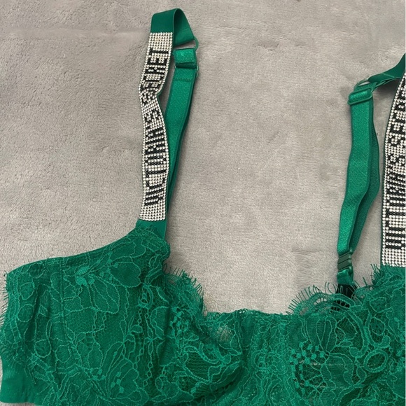 New! Victoria’s Secret Very Sexy Wicked Unlined Shine Strap Bra 10335 - Picture 4 of 8